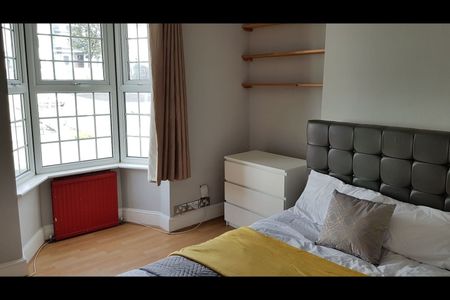 4 Bed Terraced House, Rose Hill Terrace, BN1 - Photo 5