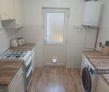 2 bedroom terraced house to rent - Photo 6