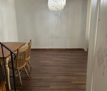 For Lease - 7620 Wildfern Drive, Mississauga, Ontario - Photo 2