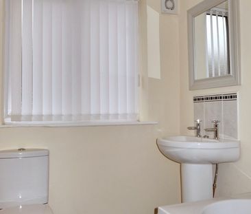 2 Bed Terraced House, Brown Street, M6 - Photo 2