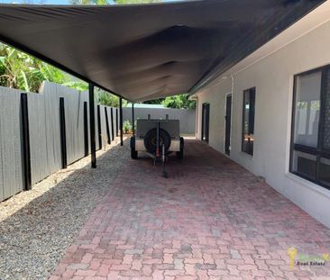 Cozy Home In Prime Location!!! - Photo 3