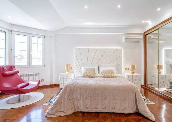 Majadahonda, Community of Madrid 28221