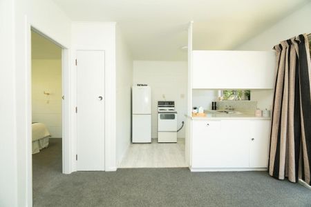 1-Bedroom Home in Peaceful Paparangi - Photo 4