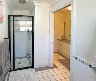 Charming Family Home in Dubbo - Photo 1