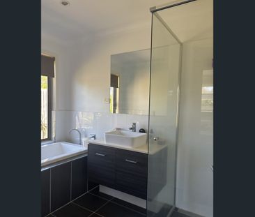 FULLY FENCED MODERN HOME IN AN IDEAL LOCATION - Photo 2