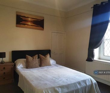 1 bedroom in a house share to rent - Photo 4