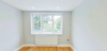 3 bedroom maisonette to rent - Photo 3