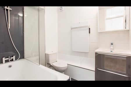 Room in a Shared Flat, Elmslie Point, E3 - Photo 3