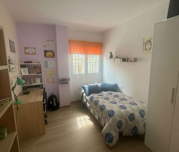 Alquila un piso con calefacción central en el Zaidín: ¿Espacio o co... - Foto 6