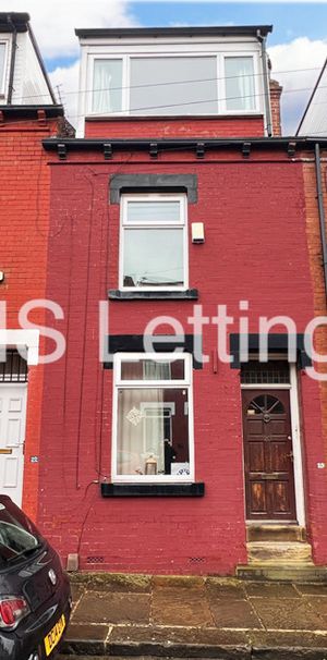 4 Bedroom Mid Terraced House for rent in Welton Grove - Photo 1