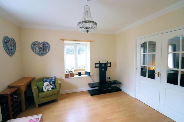 4 bedroom detached house to rent - Photo 1