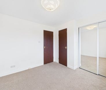 Price £895 pcm - Available Now - Unfurnished - Photo 4