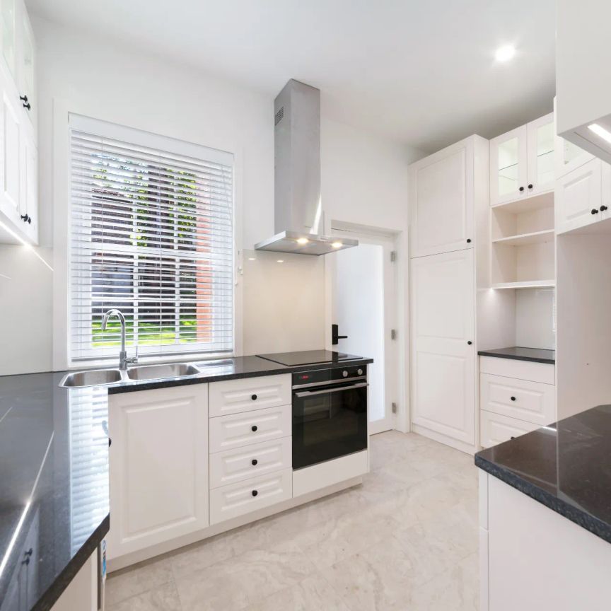 Brand New Dream Apartment on Cremorne Point Foreshore - Photo 1