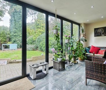 4 bedroom detached house to rent - Photo 2