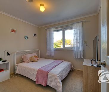 GARDEN PARADISE! - Photo 6