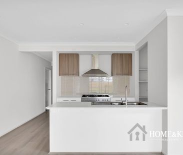 Corner-Block Comfort with Space & Modern Appeal - Photo 4