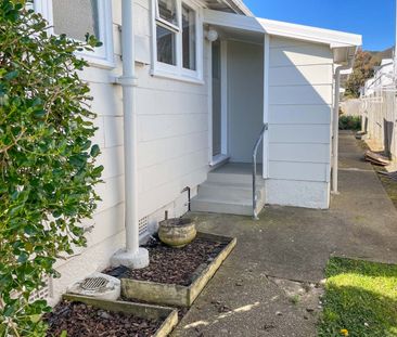 Cosy One-Bedroom Unit in the Heart of Moera - Photo 6