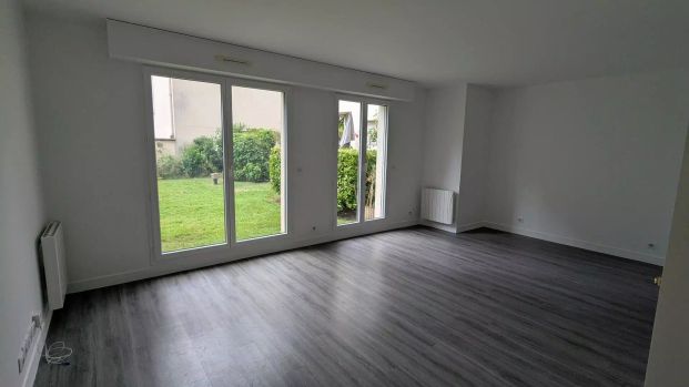 location Appartement T1 DE 33.72m² À GARCHES - Photo 1