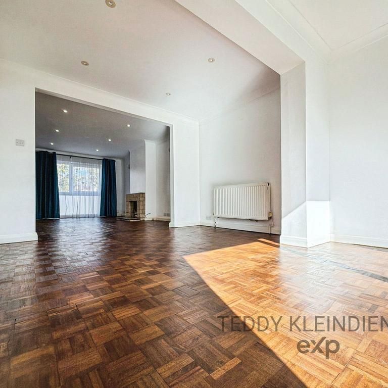 4 bedroom detached house to rent - Photo 1