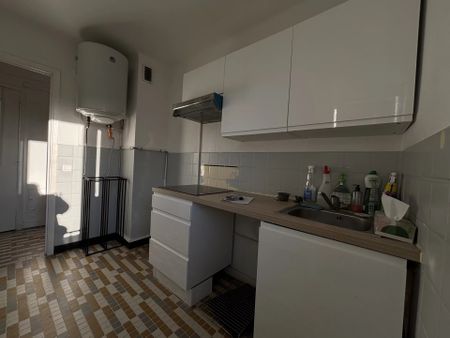 Location Appartement 2 pièces 43m² NICE 06200 - Photo 3