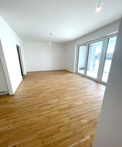 2-Zimmer-Wohnung mit großer Loggia! Unbefristetes Mietverhältnis - Photo 2