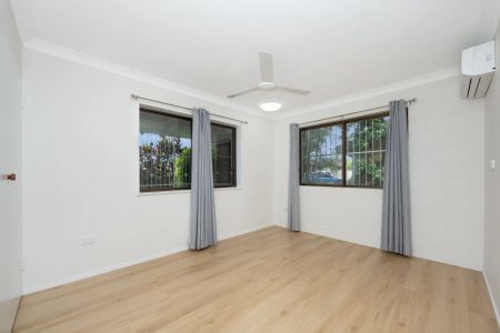 Relax in Style – Spacious Cranbrook Home with Indoor Spa! - Photo 2