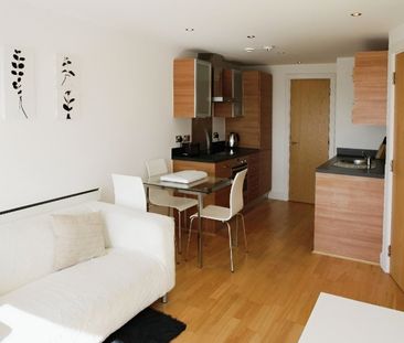 1 bedroom apartment to rent - Photo 2