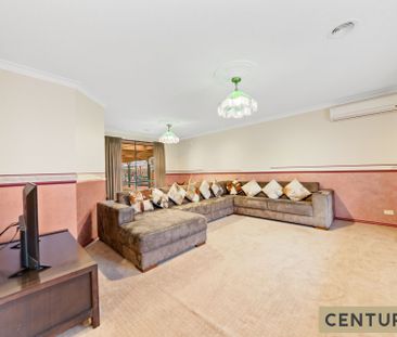 Spacious Family Home - Photo 2