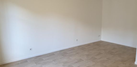 Location Appartement 1 pièce 26m² POITIERS 86000 - Photo 2