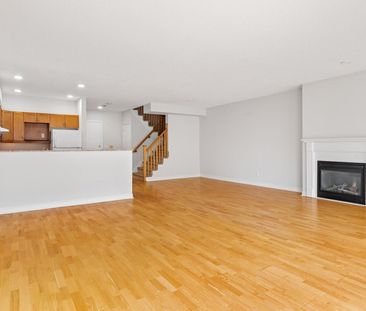 Clarendon Lanes - Photo 1