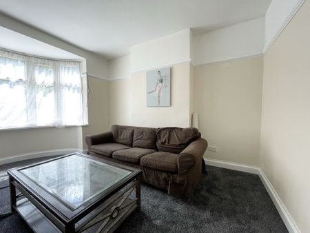 3 Bedroom Semi Detached - Photo 2