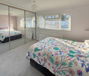 2 bedroom semi-detached house to rent - Photo 4