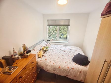 2 bedroom flat to rent - Photo 3