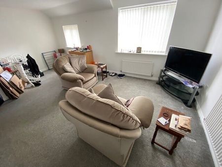 GreyMeadowRoad, ILKESTON - Photo 2