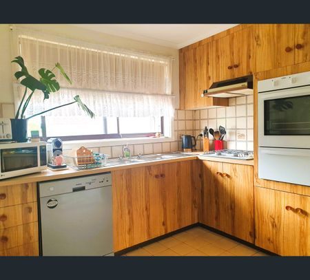 14 Wanalta Road, Carnegie, Vic 3163 - Photo 5