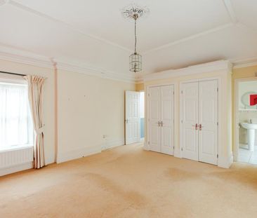 2 bedroom maisonette to rent - Photo 6