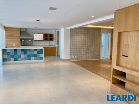 Apartamento - Photo 2