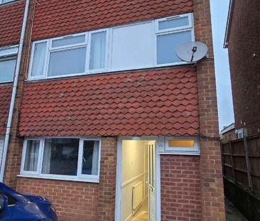 Chertsey Close, LU2 - Photo 4