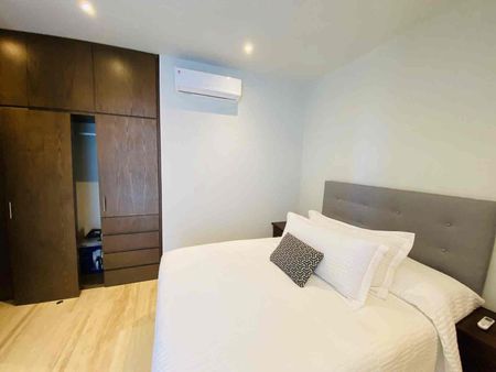 Departamento de 2 recámaras, amueblado, en Townsquare. - Photo 5