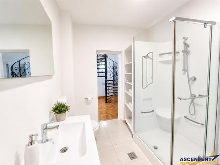 Casa cu 2 locuri de parcare in curte proprie, Stil vintage, - Photo 4