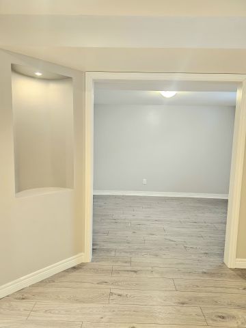 For Lease - 43 Naylor Drive, Bradford West Gwillimbury, Ontario - Photo 5