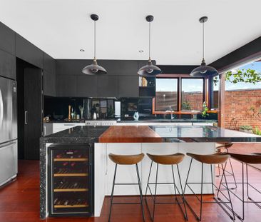 Extraordinary Family Living with Space, Comfort & Energy Efficiency - Photo 5