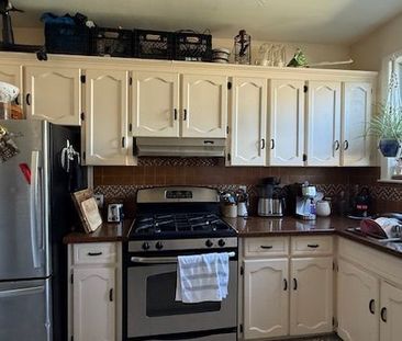 For Lease - 364 Harbord Street, Toronto, Ontario - Photo 4