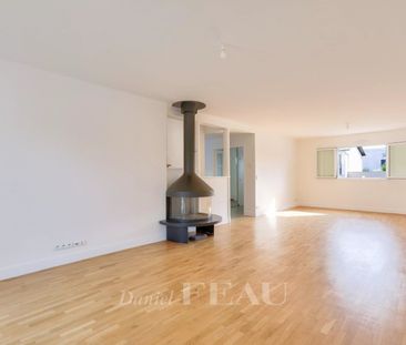 Tout savoir sur cette maison dans le quartier Mont Valérien, à Nant... - Photo 2