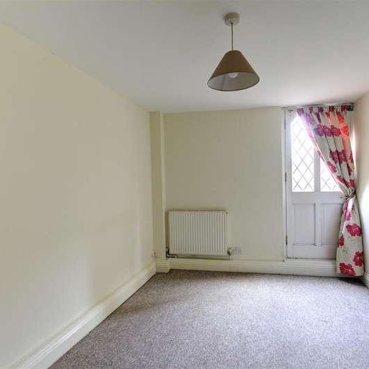 Kinnings Row, Tonbridge, TN9 - Photo 1