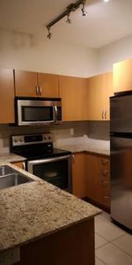 Near Surrey Center 2 bedroom apartment - Photo 3