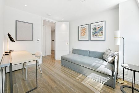 3 bedroom flat to rent - Photo 2