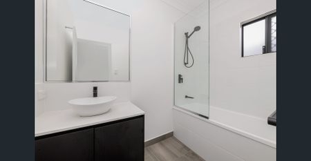 Comfortable Family Living Close to Everything - Photo 5