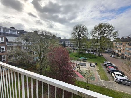 Appartement te huur: Zuid-Hollandstraat 72-3 1082 EL Amsterdam - Photo 3