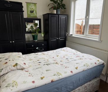 2 bedroom semi-detached bungalow to rent - Photo 3